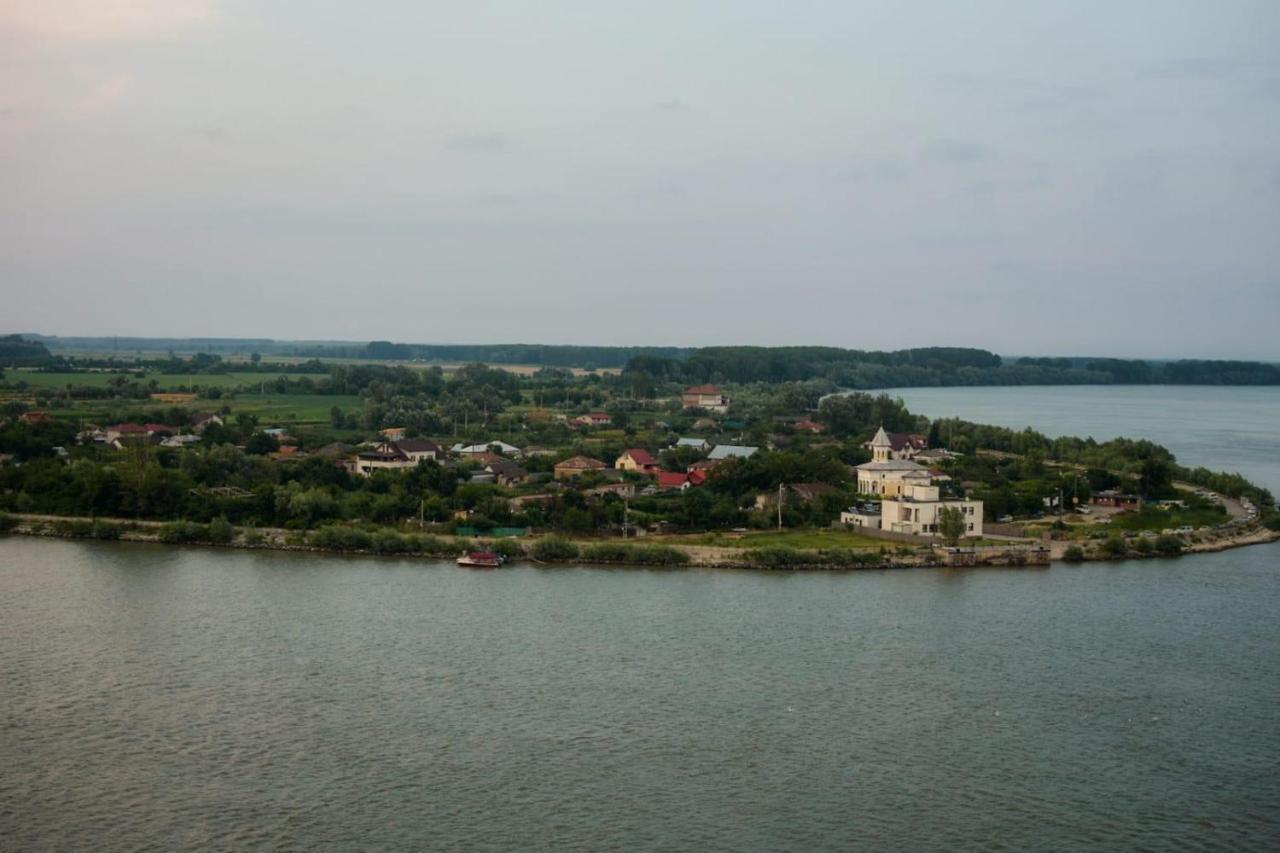 Delta Danube View Apart Тулча Екстериор снимка