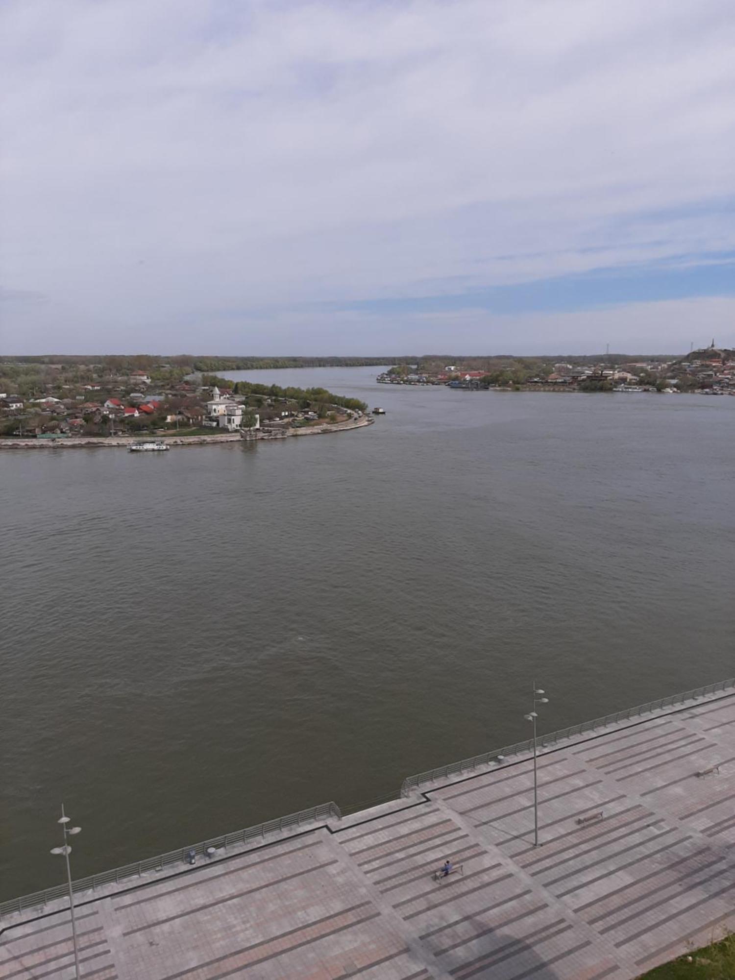 Delta Danube View Apart Тулча Екстериор снимка